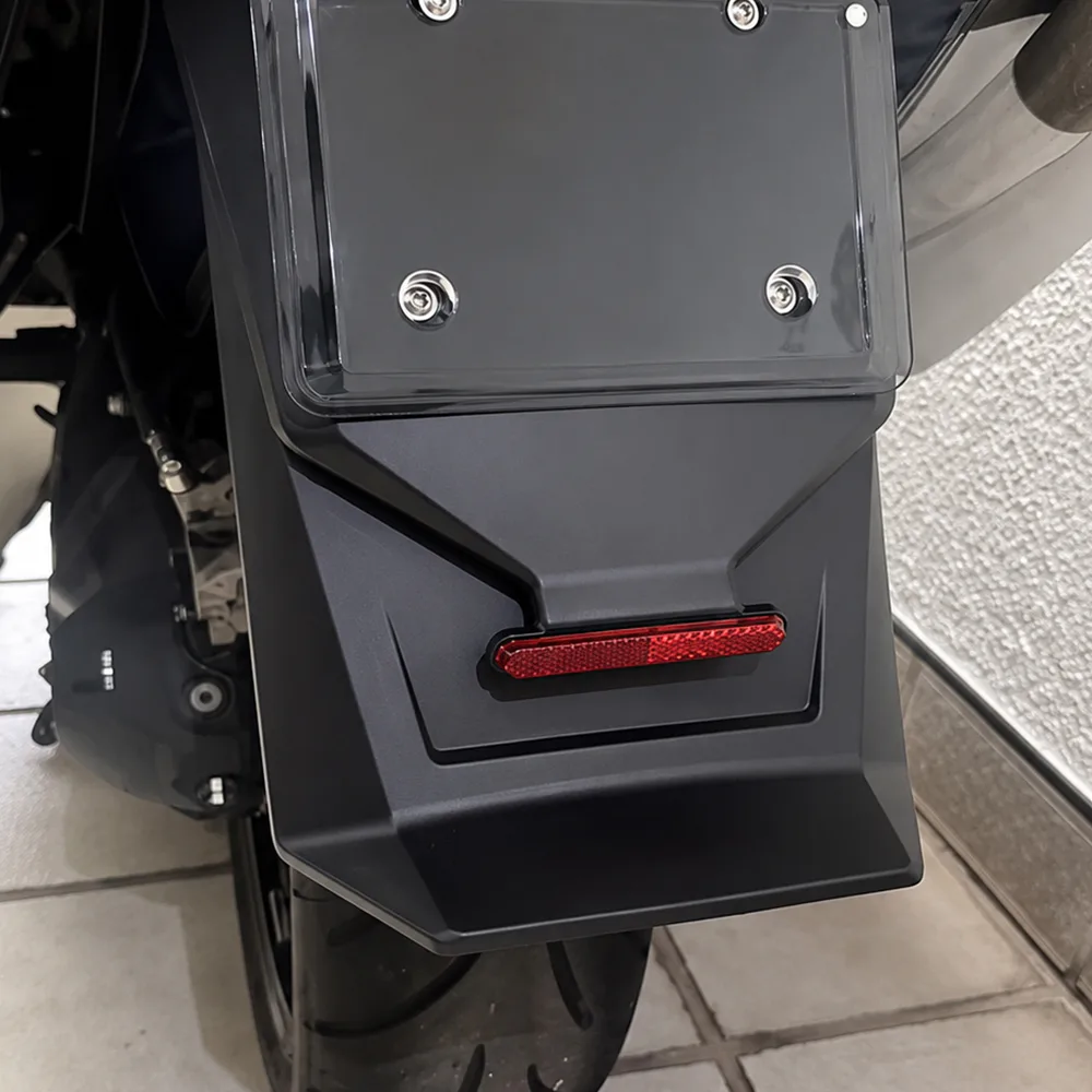 R 1300 RT Rear Fender detail 5