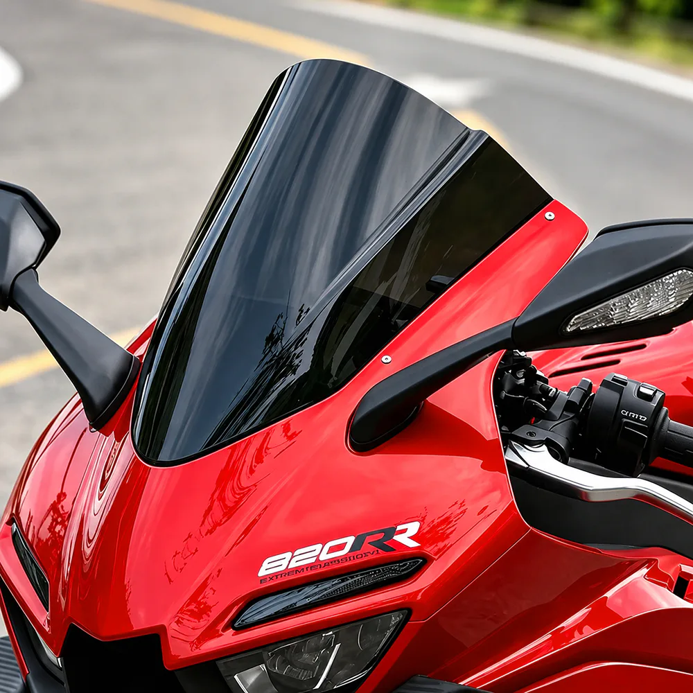 820RR Windshield detail 5