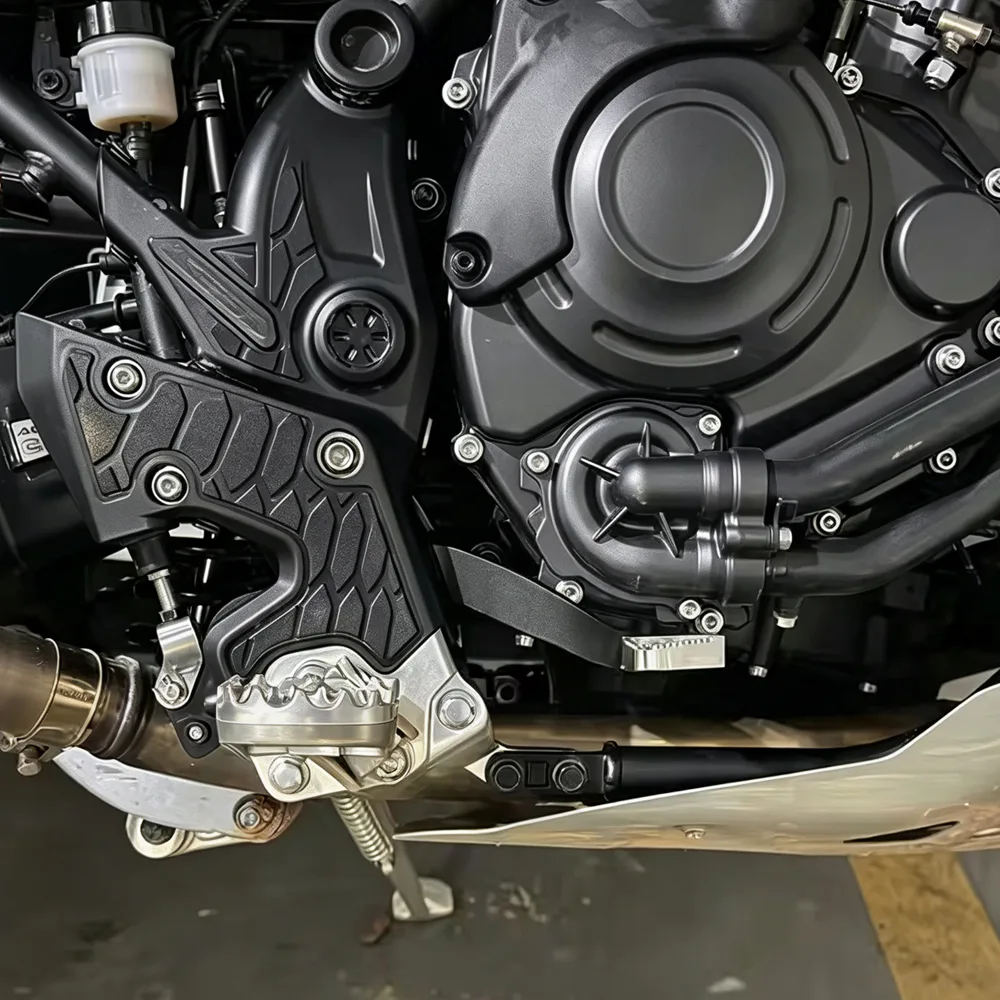 Ténéré 700 Rear Brake Pedal detail 4