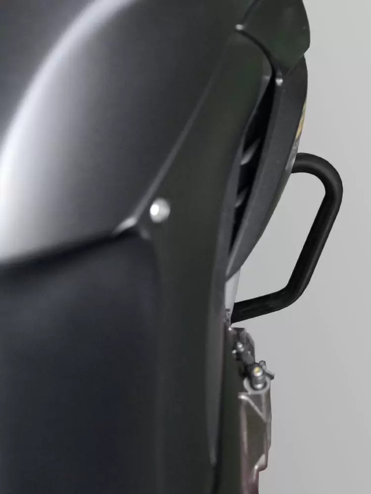 Engine Bumper detail 3